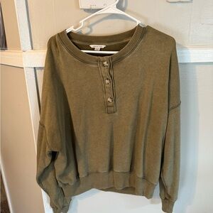Olive Green Light Crew Neck Sweatshirt Women's